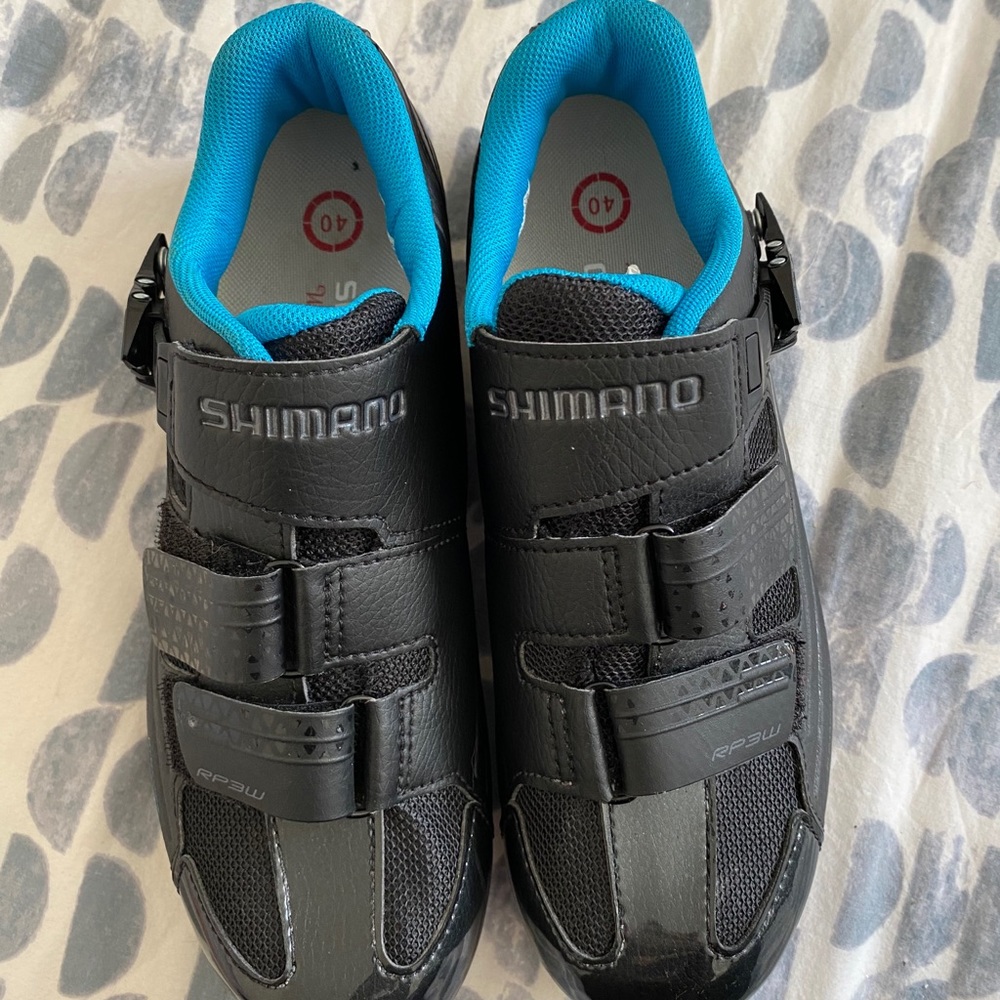 Cycle/Spin Shoes Shimano size 40-7.5-8 womens shoe